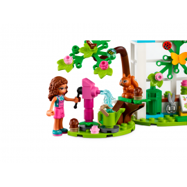 LEGO Friends 41700 Glamping sulla Spiaggia, Giocattoli per Bambini e  Bambine di 6+ Anni con 3 Mini Bamboline e Accessori